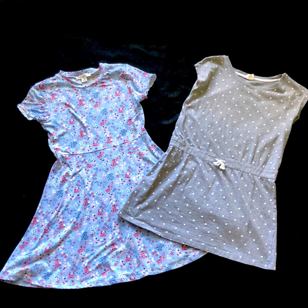 Set of 2 girls dresses size 10-12 perfect for Summer! Super soft and casual!